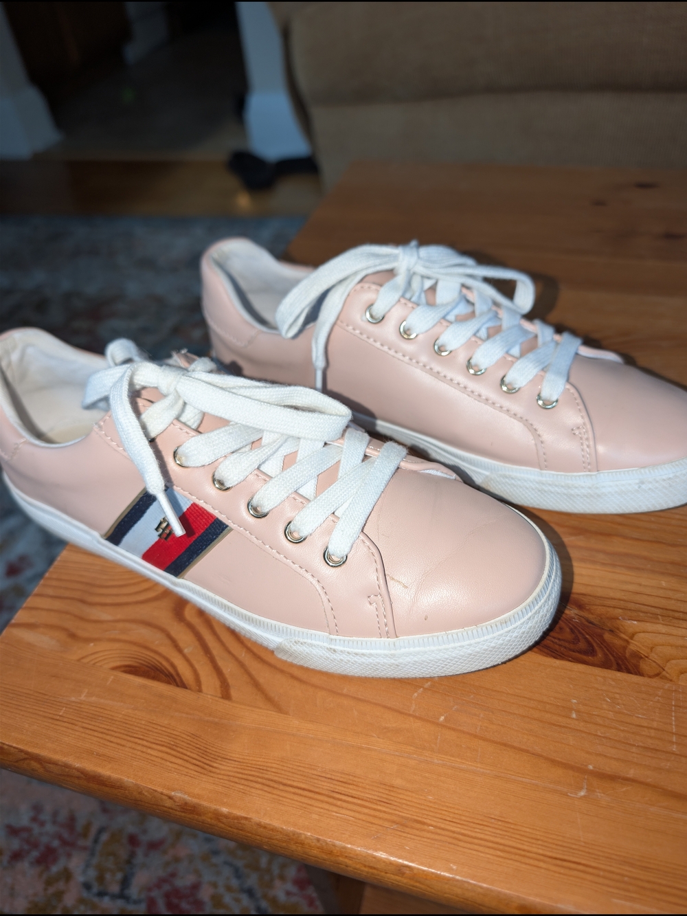 Tommy Hilfiger Womens Pink Leather Low-Top Sneakers w/ Red Green Stripe Cute